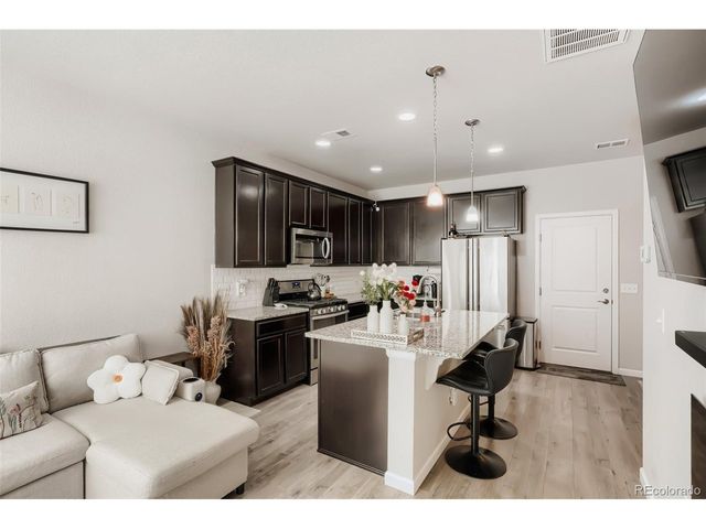 15476 W 64th Loop B, Arvada, CO 80007