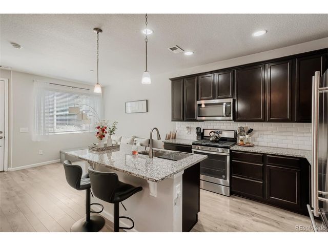 15476 W 64th Loop B, Arvada, CO 80007