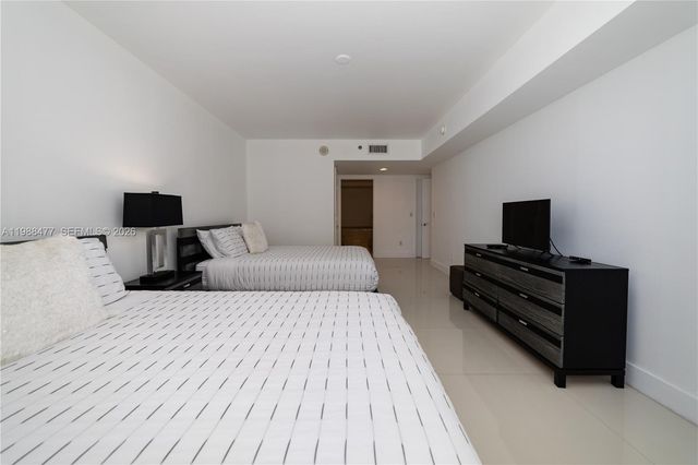 1830 S Ocean Dr 1808, Hallandale Beach, FL 33009