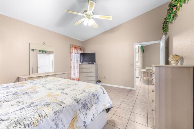 714 CHARLOTTE AVENUE, Tarpon Springs, FL 34689