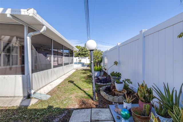 714 CHARLOTTE AVENUE, Tarpon Springs, FL 34689