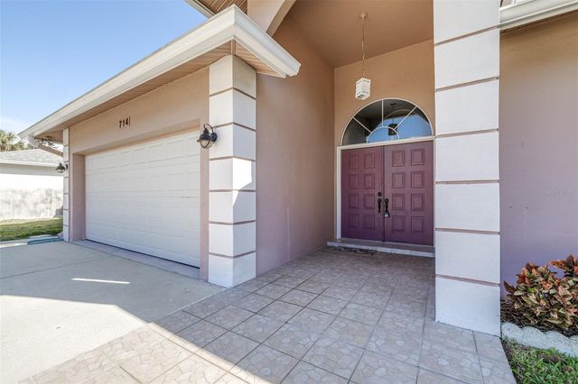 714 CHARLOTTE AVENUE, Tarpon Springs, FL 34689