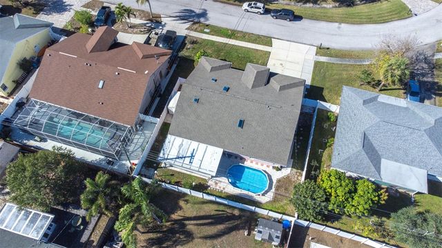 714 CHARLOTTE AVENUE, Tarpon Springs, FL 34689