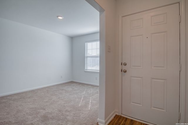 3055 JACKSON SMT, Converse, TX 78109