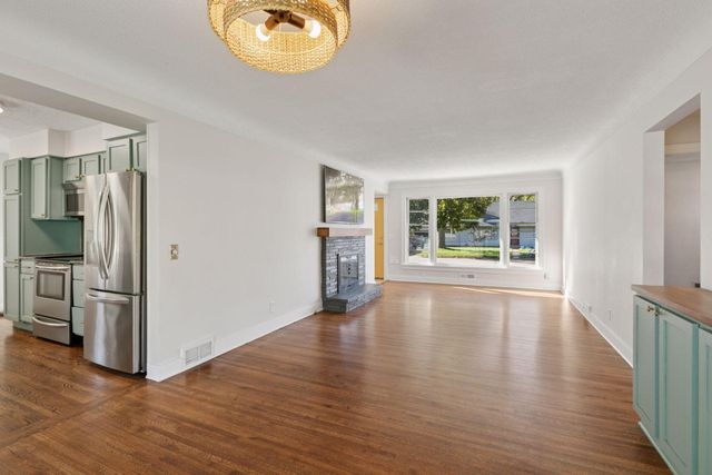 7429 Clinton Avenue, Richfield, MN 55423