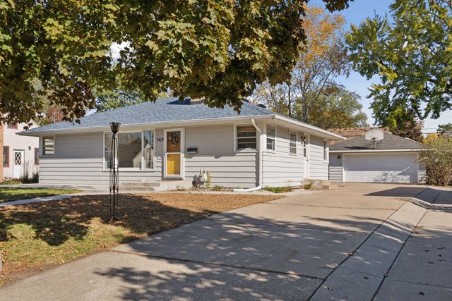 7429 Clinton Avenue, Richfield, MN 55423