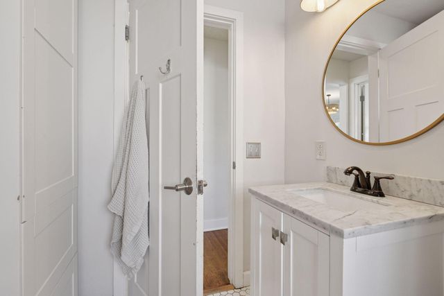 7429 Clinton Avenue, Richfield, MN 55423