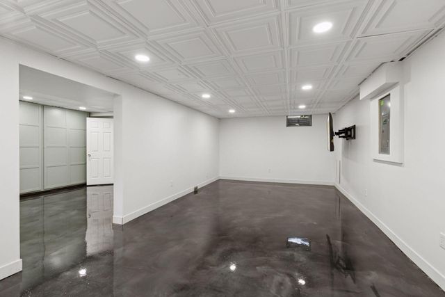 7429 Clinton Avenue, Richfield, MN 55423