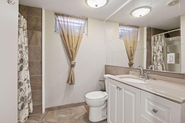 7429 Clinton Avenue, Richfield, MN 55423