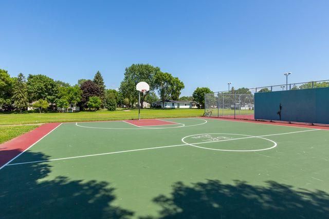 7429 Clinton Avenue, Richfield, MN 55423