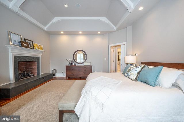 1122 BRYNLAWN RD, Villanova, PA 19085