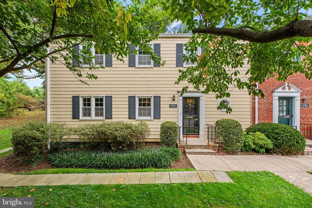 6700 KENWOOD FOREST LN #52, Chevy Chase, MD 20815