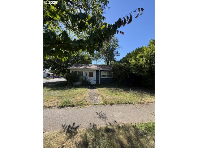 8707 N WOOLSEY Ave, Portland, OR 97203