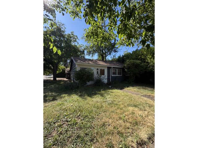 8707 N WOOLSEY Ave, Portland, OR 97203