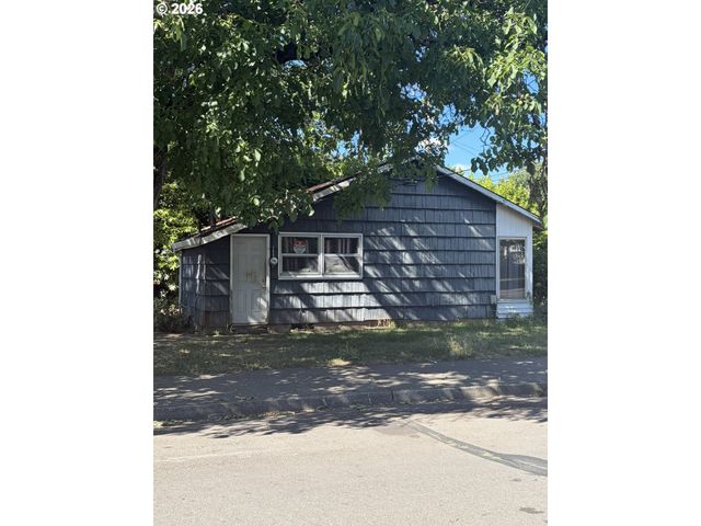 8707 N WOOLSEY Ave, Portland, OR 97203