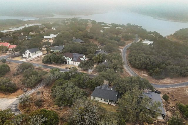 103 Kendall DR, Spicewood, TX 78669