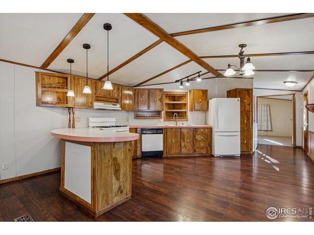 221 W 57th St 90A, Loveland, CO 80538