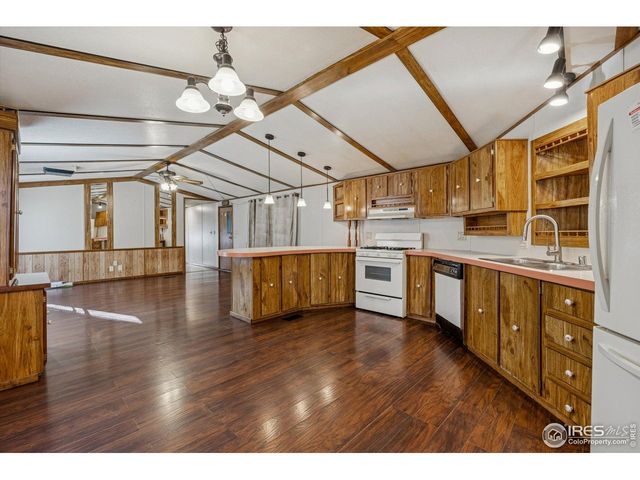 221 W 57th St 90A, Loveland, CO 80538