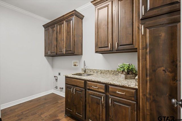 19623 Dove Ridge Dr., Lindale, TX 75771