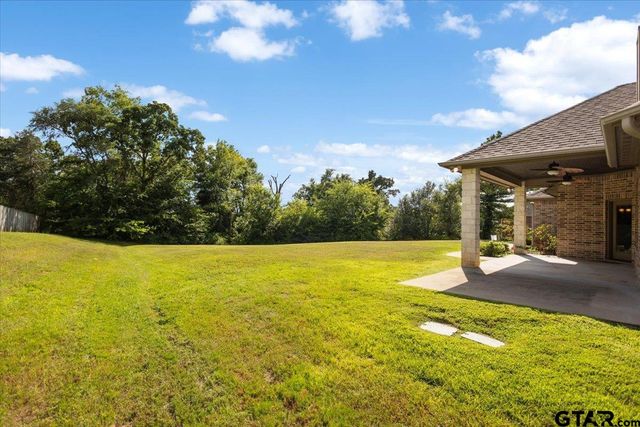 19623 Dove Ridge Dr., Lindale, TX 75771