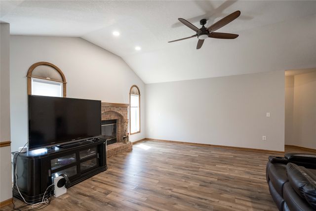 5408 Cody Drive, West Des Moines, IA 50266
