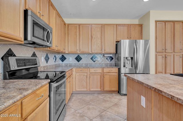 7604 N 87TH Drive, Glendale, AZ 85305