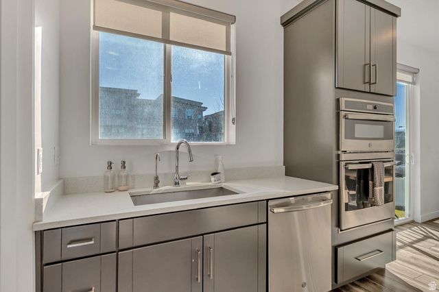 717 W WYNWOOD DR, Murray, UT 84123