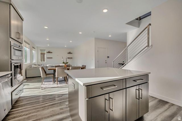 717 W WYNWOOD DR, Murray, UT 84123