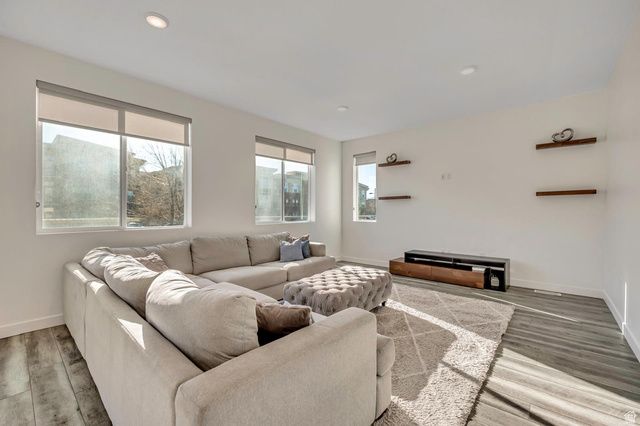 717 W WYNWOOD DR, Murray, UT 84123
