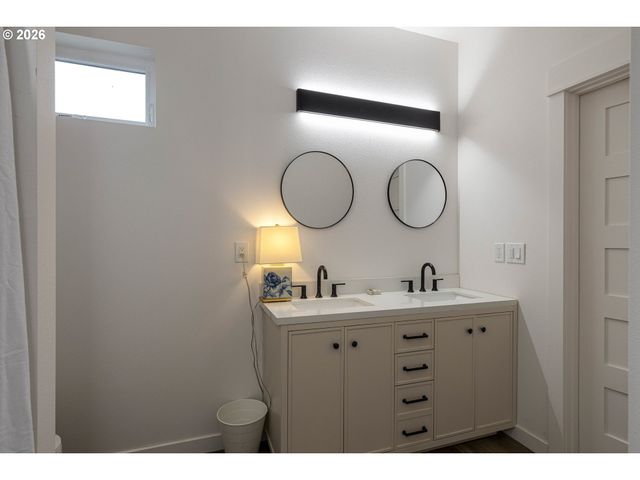 4805 Se INA Ave, Milwaukie, OR 97267