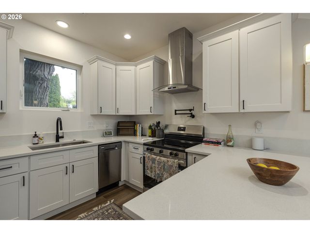 4805 Se INA Ave, Milwaukie, OR 97267