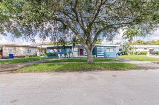 17860 NE 9th Pl, North Miami Beach, FL 33162