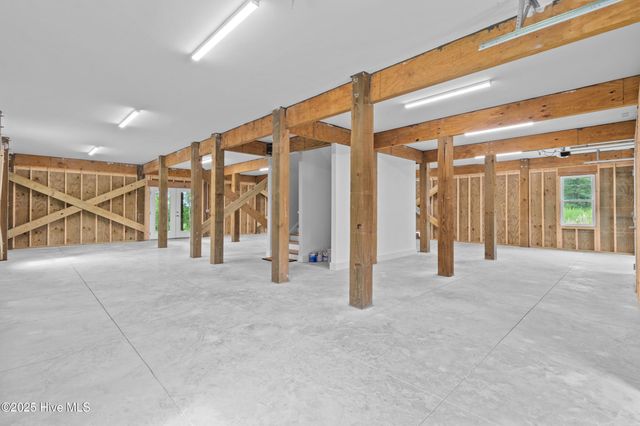 402 Harrison Court, Sneads Ferry, NC 28460