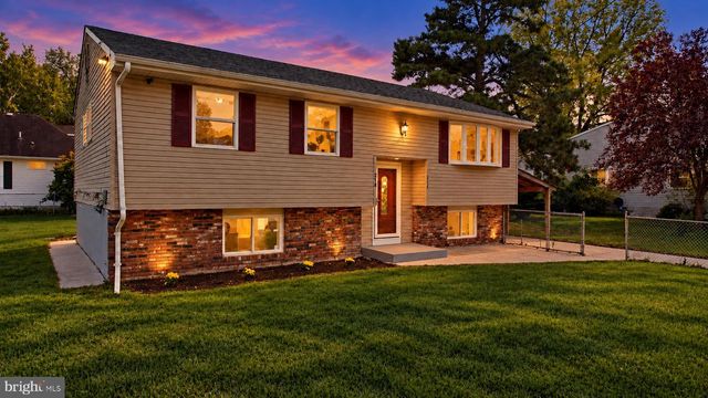 214 1ST AVE, Lindenwold, NJ 08021
