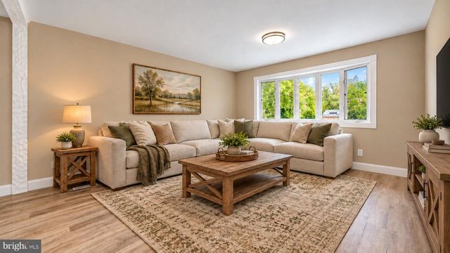 214 1ST AVE, Lindenwold, NJ 08021