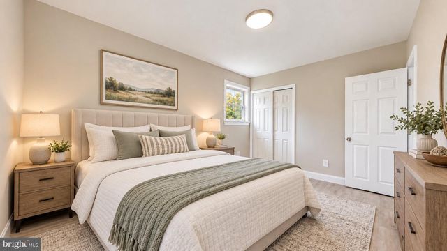 214 1ST AVE, Lindenwold, NJ 08021