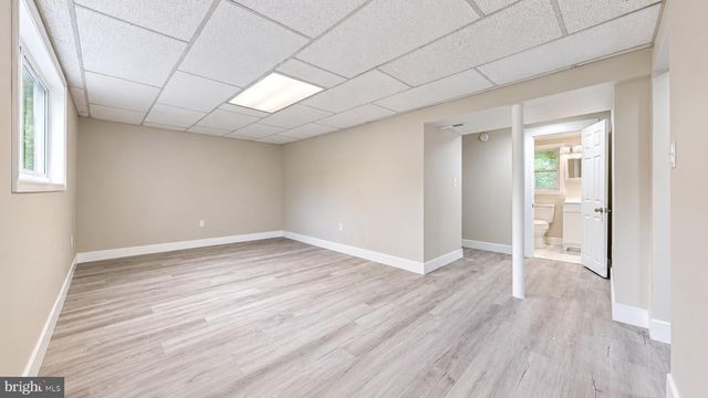 214 1ST AVE, Lindenwold, NJ 08021