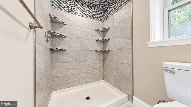 214 1ST AVE, Lindenwold, NJ 08021