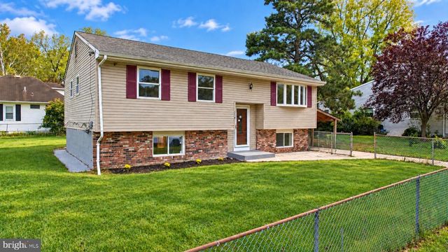 214 1ST AVE, Lindenwold, NJ 08021