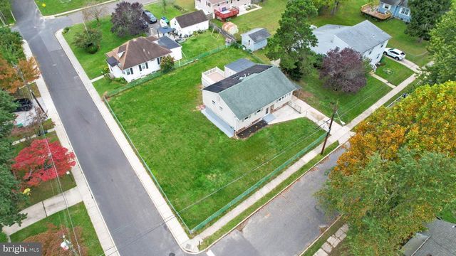 214 1ST AVE, Lindenwold, NJ 08021