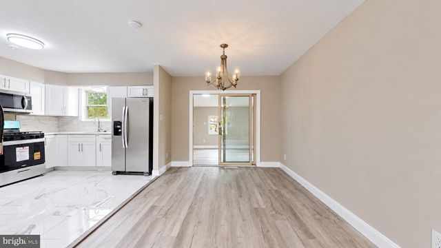 214 1ST AVE, Lindenwold, NJ 08021