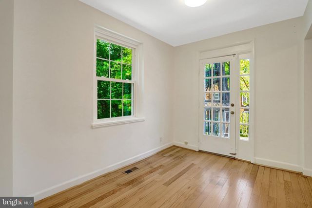 4837 27TH RD S, Arlington, VA 22206