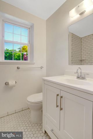 4837 27TH RD S, Arlington, VA 22206