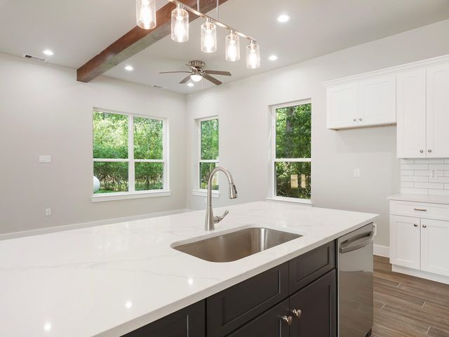 731 Magnolia Point Drive, Houston, TX 77336