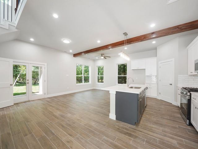 731 Magnolia Point Drive, Houston, TX 77336
