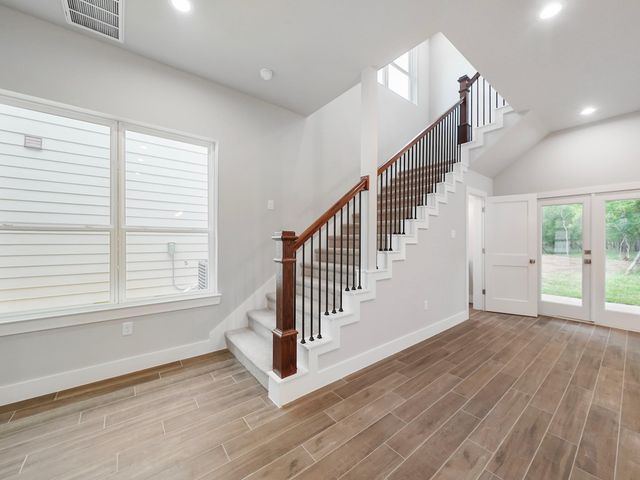 731 Magnolia Point Drive, Houston, TX 77336
