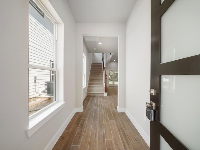 731 Magnolia Point Drive, Houston, TX 77336