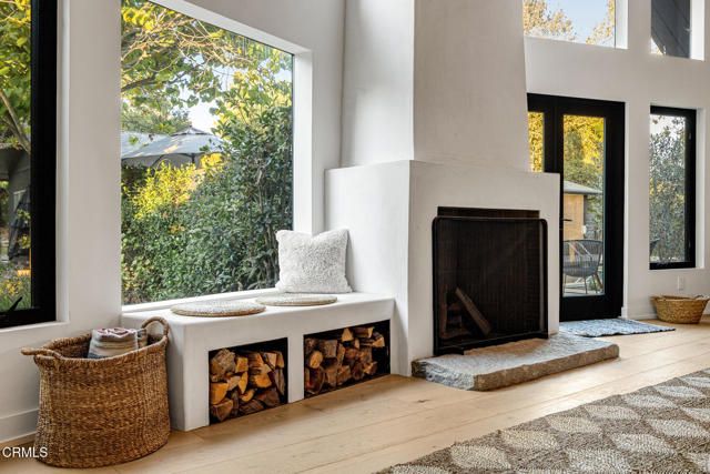 1015 W El Roblar Drive, Ojai, CA 93023