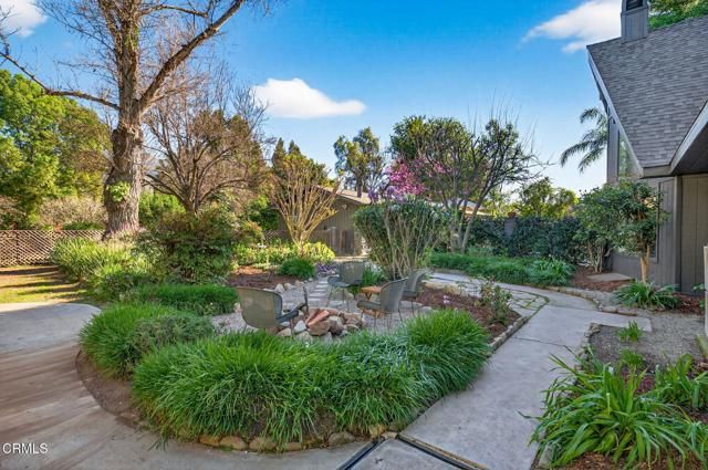 1015 W El Roblar Drive, Ojai, CA 93023