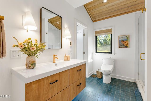 1015 W El Roblar Drive, Ojai, CA 93023